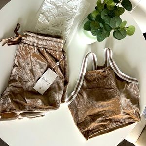 Buffbunny lounge set Small Top and Bottom